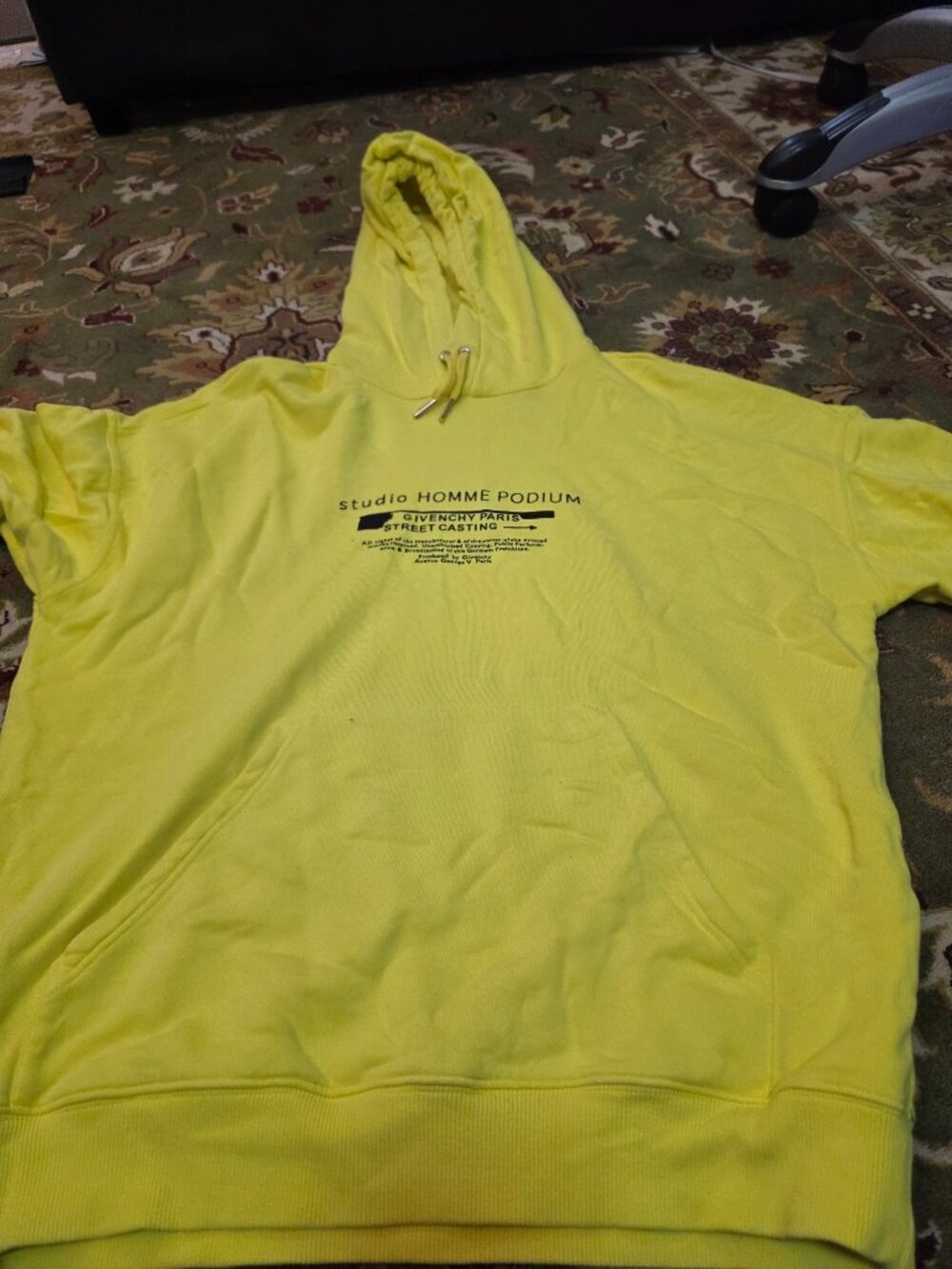 Givenchy hoodie yellow gorgeous Italy medium